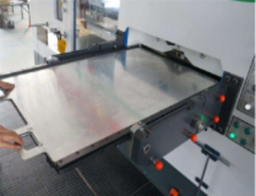 20kw Rated Power Flat Table Die Cutting and Creasing Machine CQT-1520 with Stripping