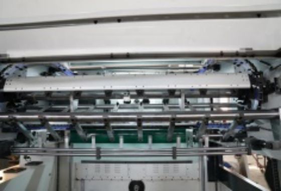 Computerized CQT-1520 Automatic Die Cutting and Creasing Machine for 19000 kg Products